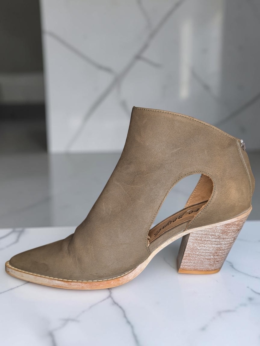 Free People | Wilder Olive Green Suede Pointed Toe Heels Women's Size 38